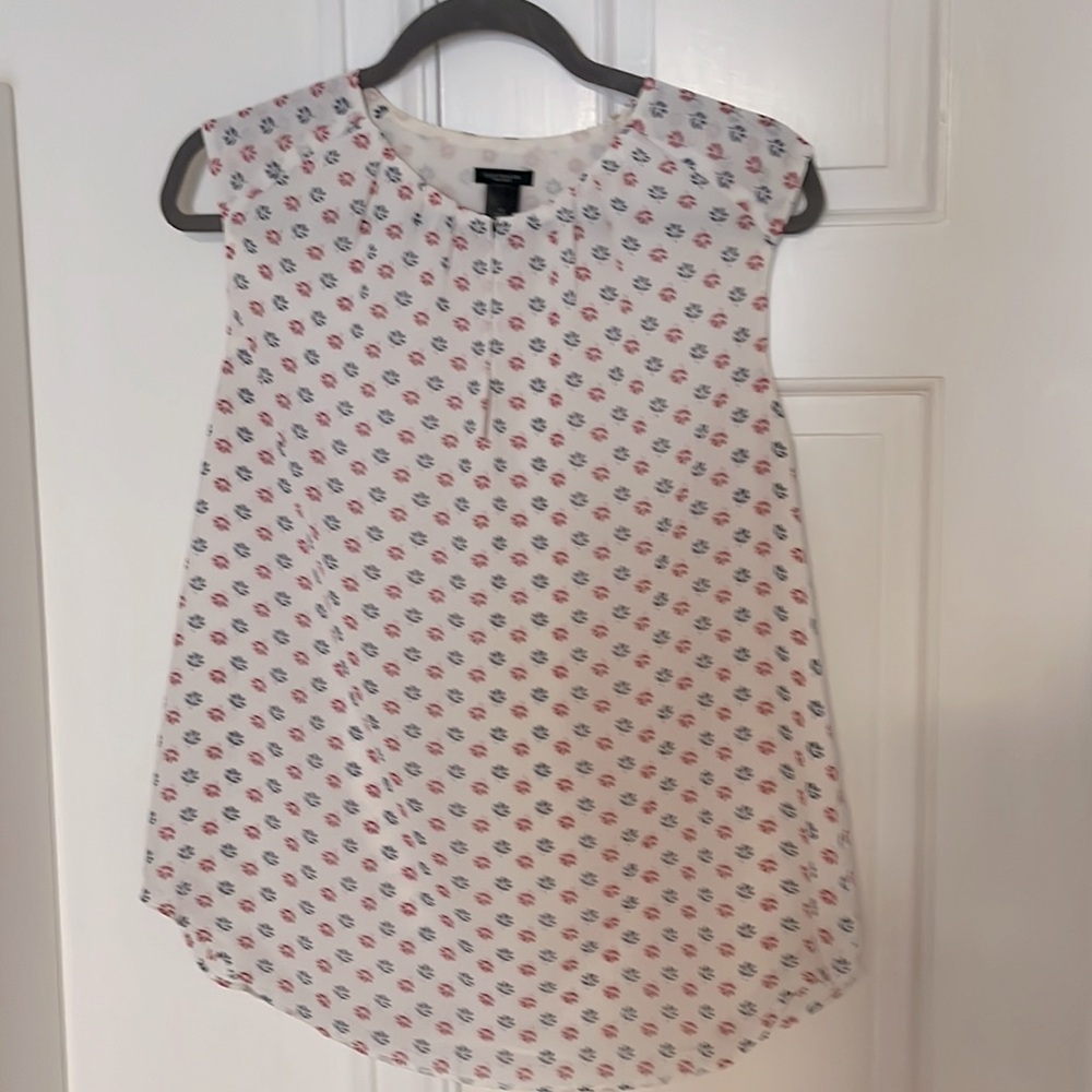 Ann Taylor factory sleeveless blouse